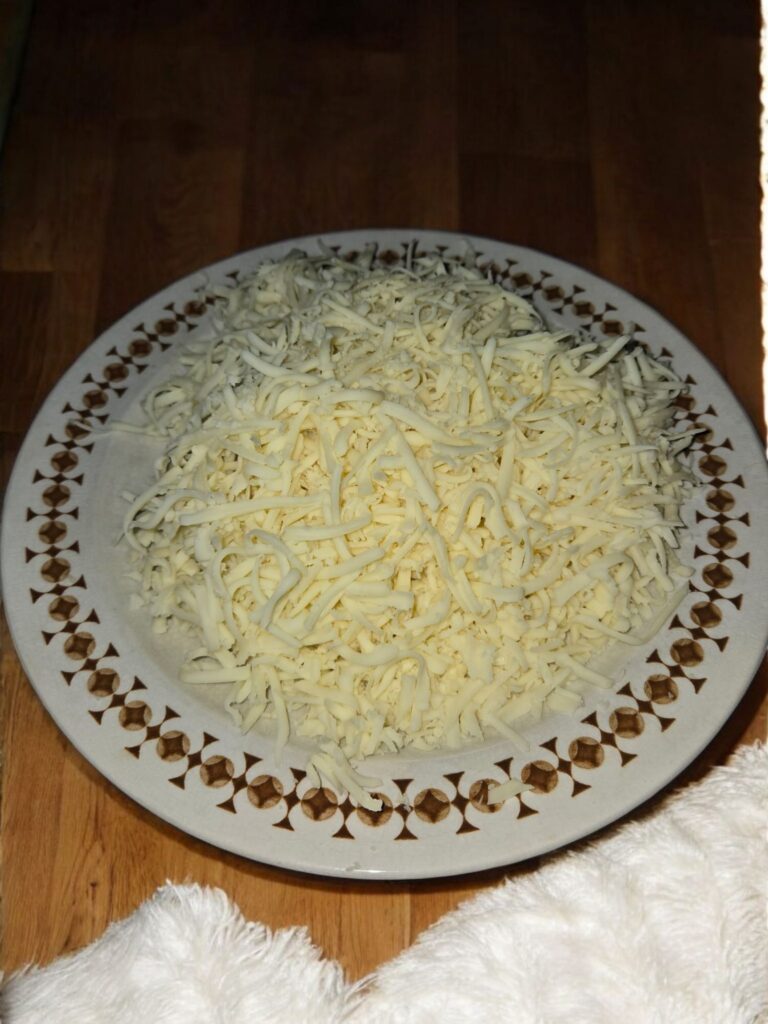 Grated mozzarella cheese